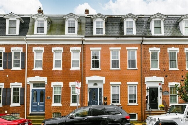 Building Photo - 679 E 7th St Unit 2 Rental