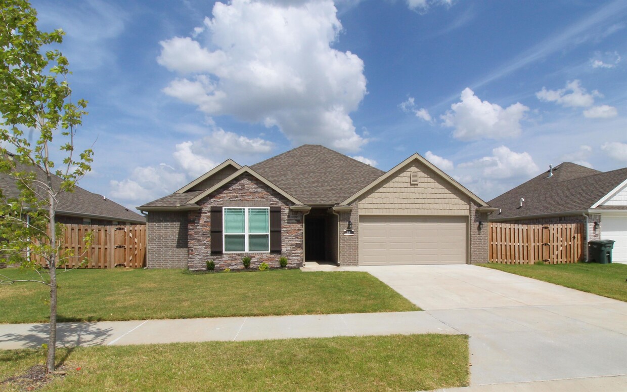 Photo - 96 N Hinsdale Ave (Fayetteville, AR)
