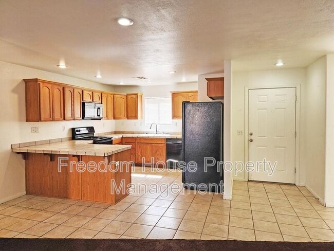 Photo - 1951 Teepee Rd Unit #2