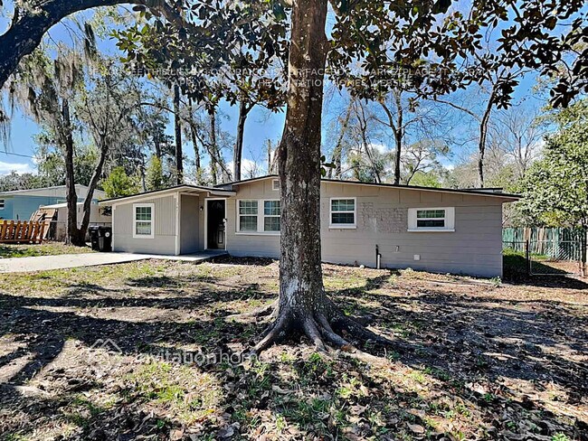 347 Capella Rd