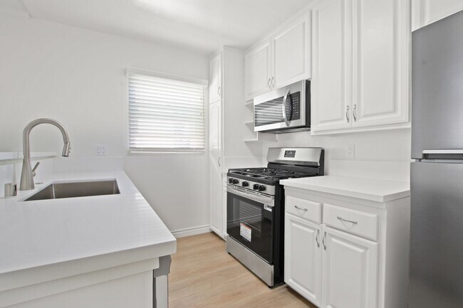 Photo - 937 6th St in Santa Monica - North of Wils...