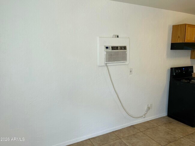 Photo - 427 E Friar Ave Unit 5
