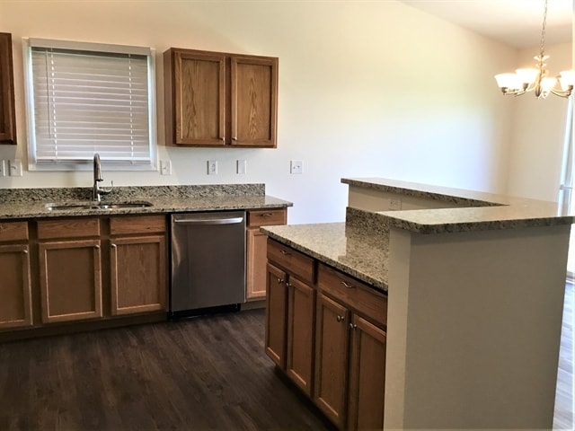 Photo - 632 Brevard Cir