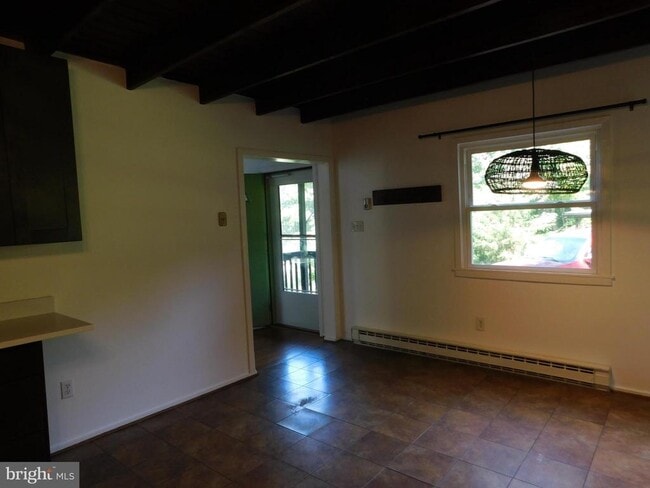 Photo - 229 Sunset Ln