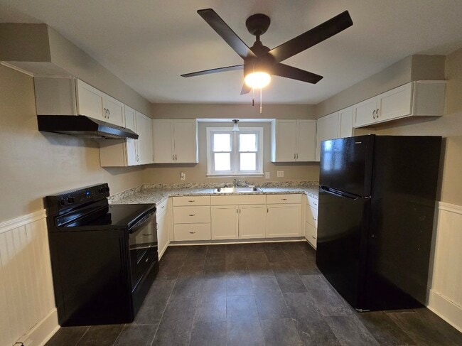 Photo - 1202 Van Vleck Rd