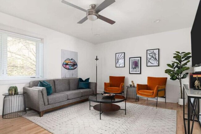 Photo - 1136 Crescent Ave NE Unidad FL2-ID1356288P