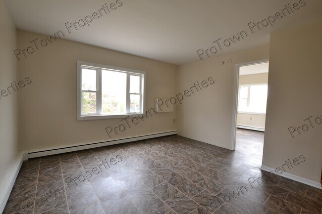 Photo - 226 N Broadway St Unit 1