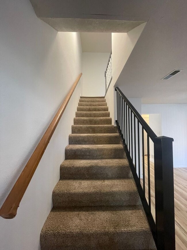 104 Grn Mdws Rd