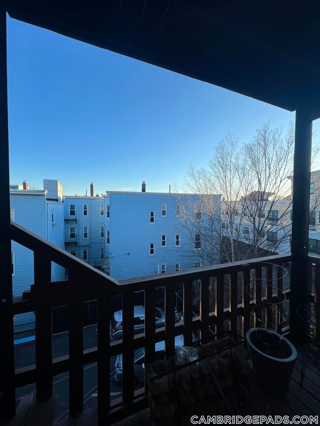 Photo - 1056 Cambridge St Unit 3R