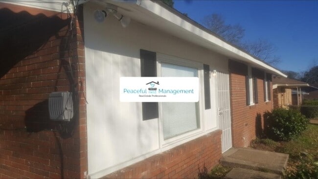 Building Photo - 1501 Shepherd Dr Rental