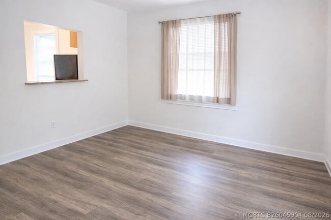 Photo - 333 Walton Blvd Unit #3