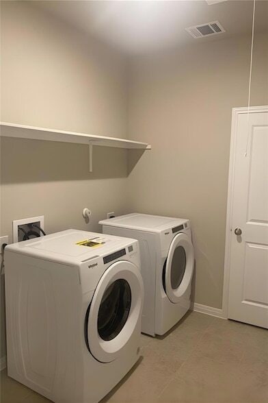 Photo - 14408 Castleford Dr