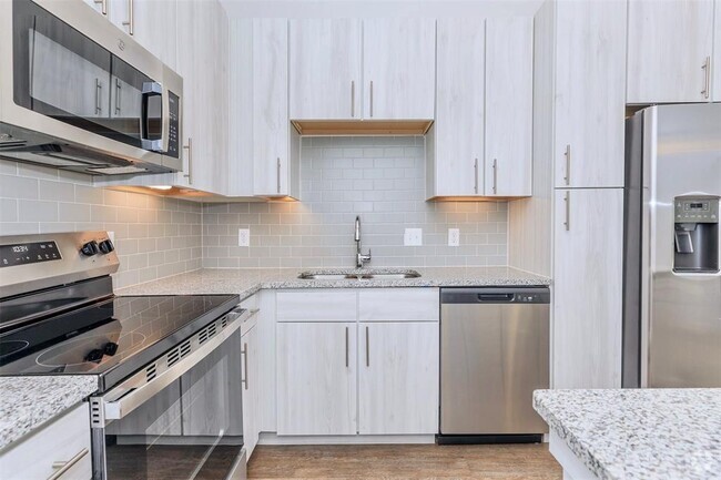 Building Photo - 3030 Greenbusch Rd Unit 133B Rental