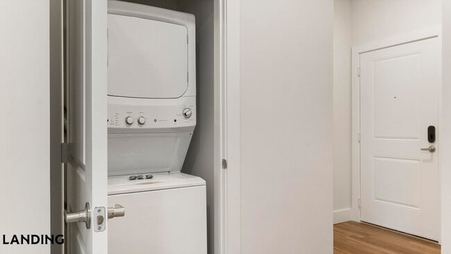 Photo - 11122 Hambright Jct Dr Unidad F107