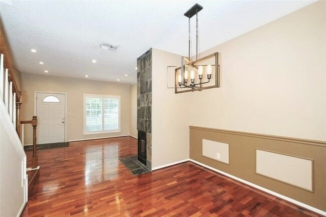 Building Photo - 2910 Grants Lake Blvd Unit 1404