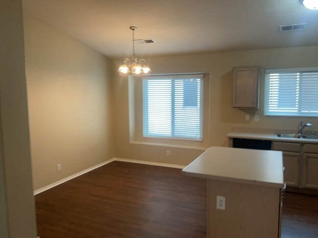 Photo - 736 Autumn Meadows Dr