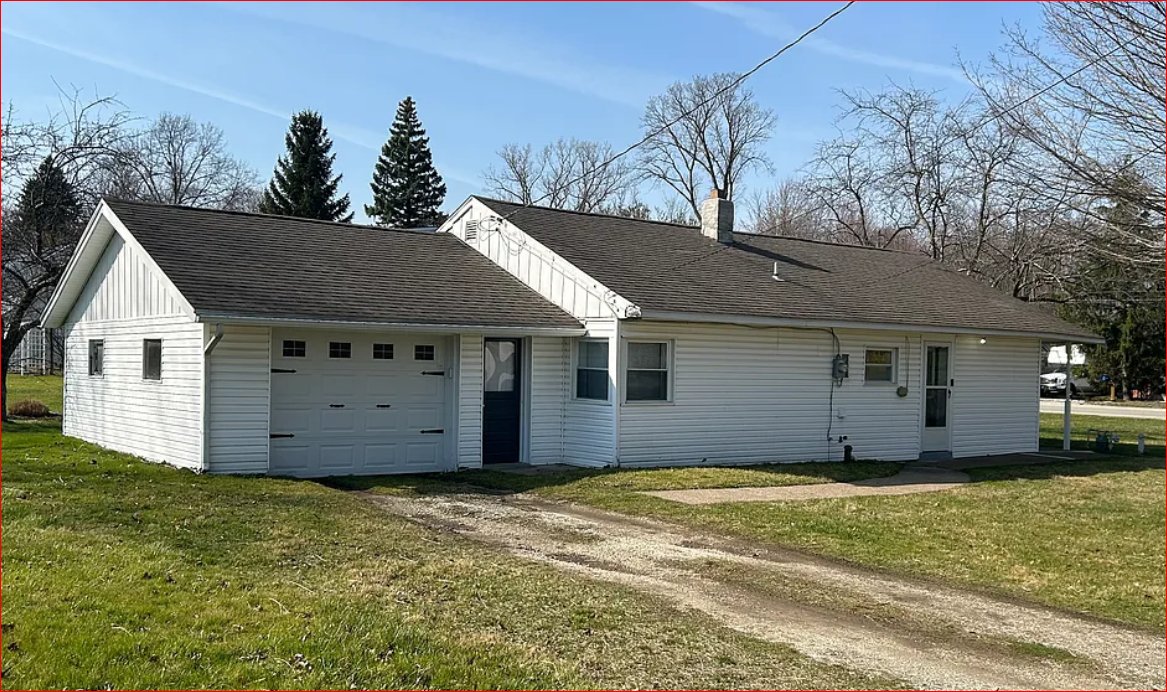 Photo - 3305 Sterrettania Rd