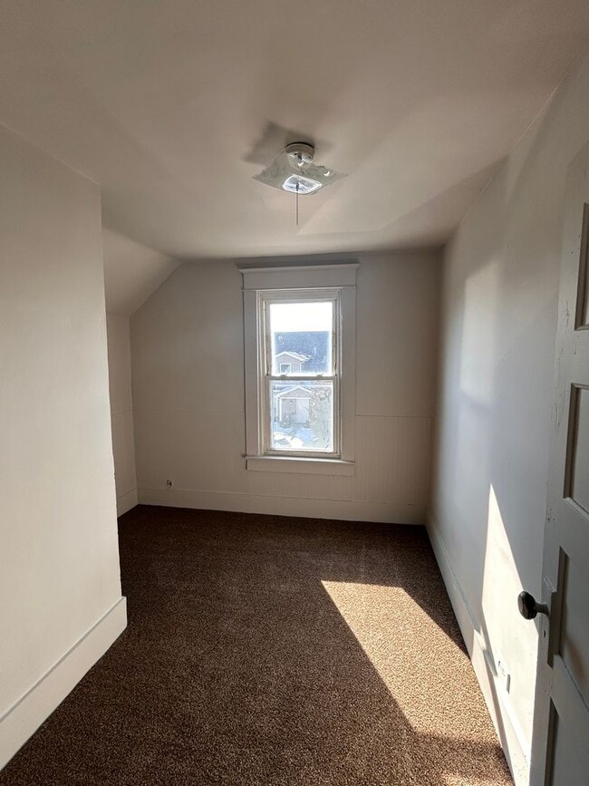 Photo - 1302 Sinclair St