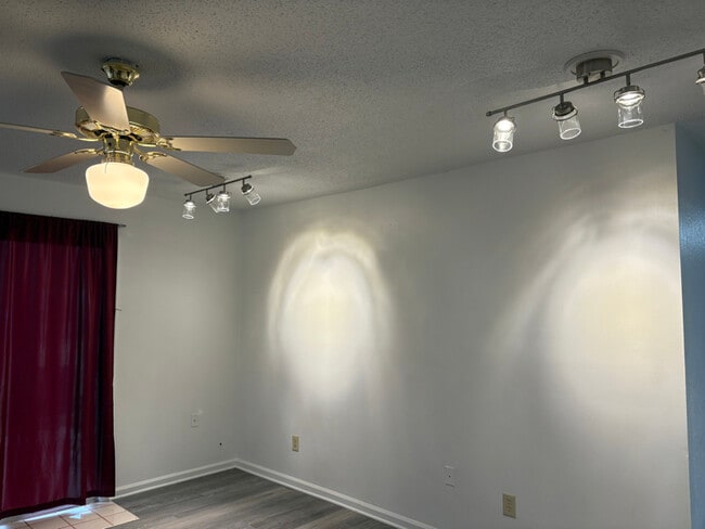 Photo - 232 Hilda St