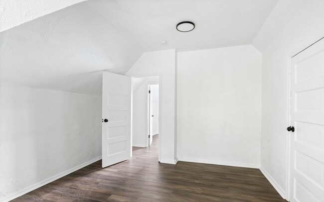 Photo - 3019 Union Blvd