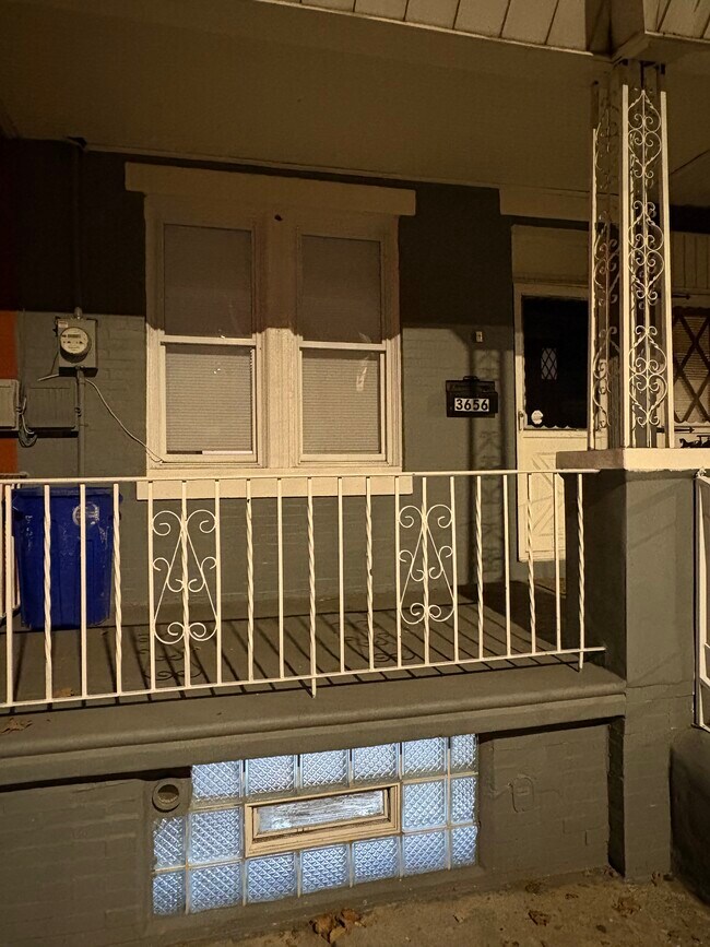 Building Photo - 3656 Jasper St