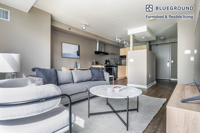 989 112th Ave NE Unit SI FL15-ID905