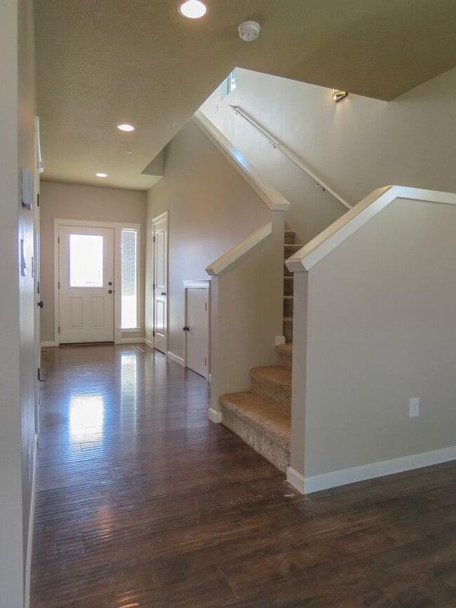 Photo - 3 Bedroom Corner lot Coming Soon in Carlton !