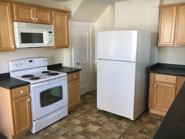 Photo - 2-Bedroom Apartment in Atlantic Heights| Close to Downtown Portsmouth| Heat Included!