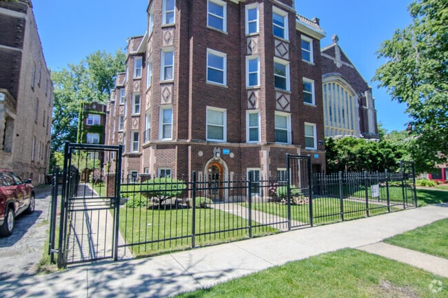 Building Photo - 7610 S Saginaw Ave Unit 1B Rental