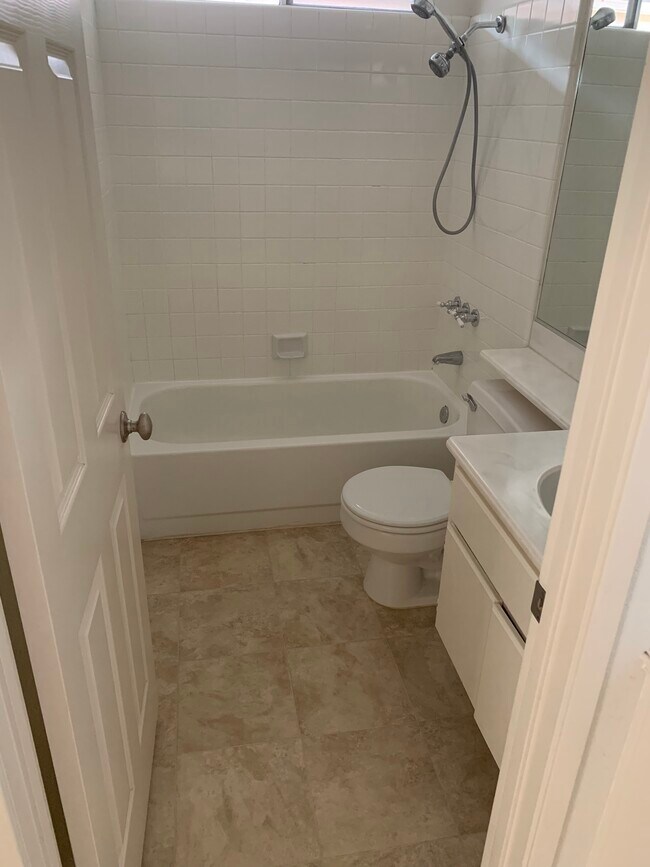 Photo - 4943 Corte Playa Encino