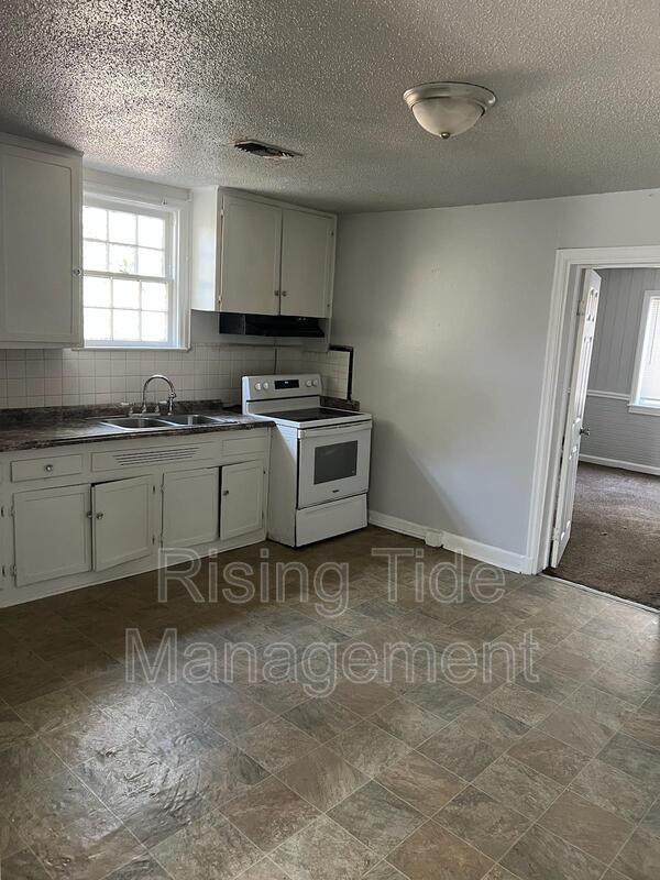 Photo - 3009 McQueen St