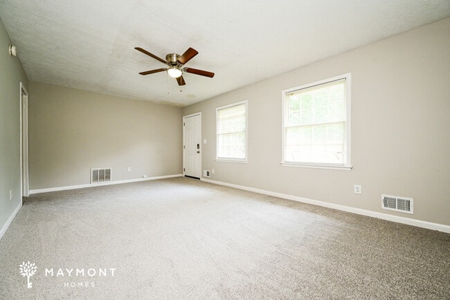 Photo - 2472 Hartford Dr