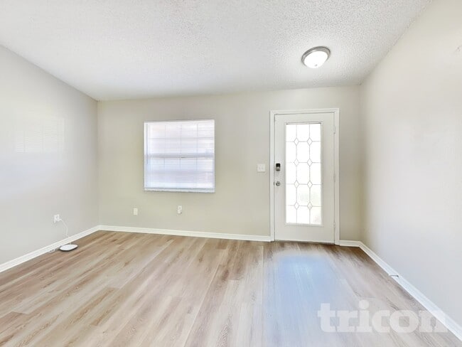 Photo - 13415 Twin Lake Ave