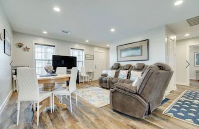 Photo - 1326 53rd St