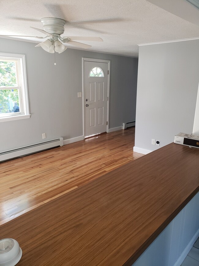 Photo - 31 Lavallee Ter