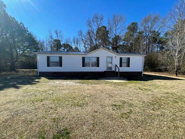 Building Photo - 3 BR, 2 BA doublewide in Pikeville!