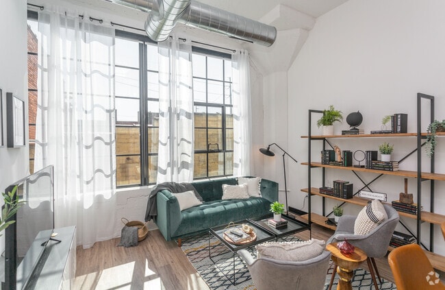 1BR, 1BA - 647 SF - The Assembly