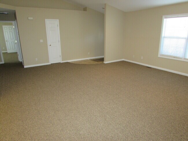 Photo - Located On Shalom Mountain