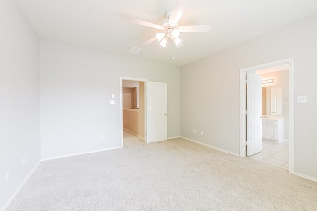 Building Photo - 6326 Veranda Green Trail
