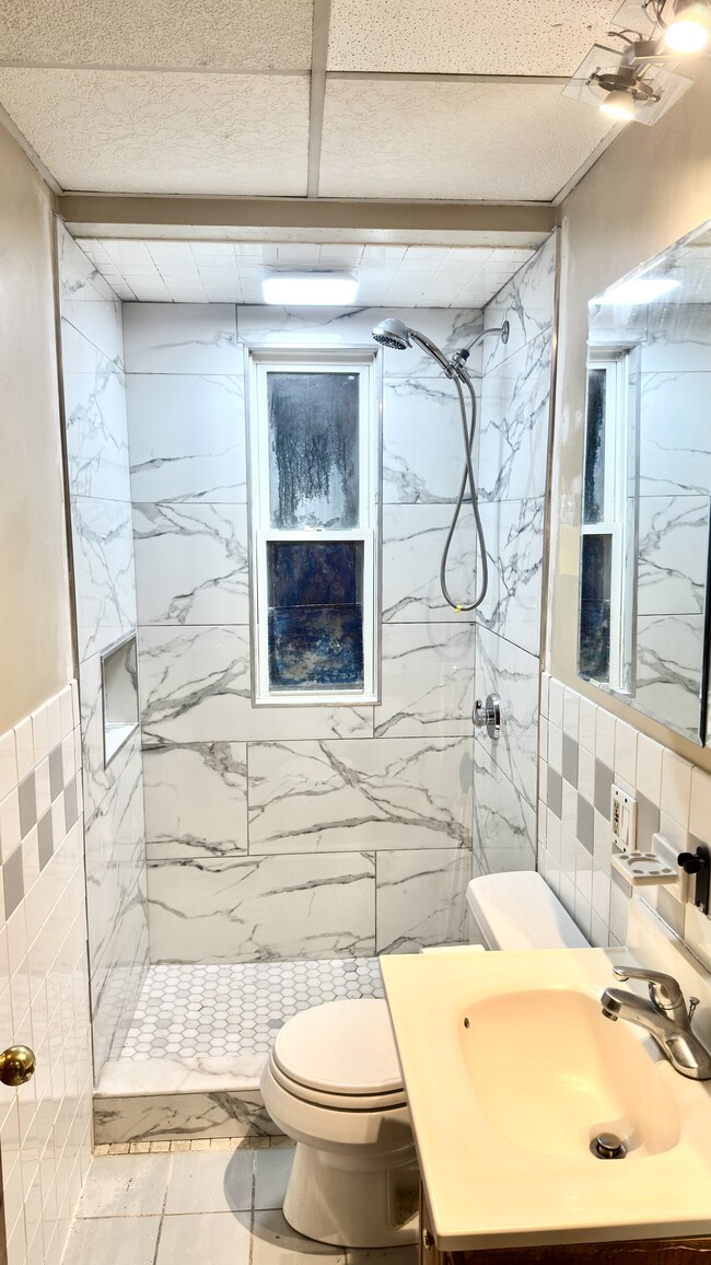 Photo - 422 Charles St Unit 2