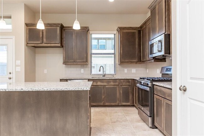 Photo - 5546 Sallow Bay Ln