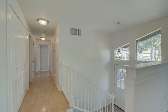 13930 122nd Ave NE