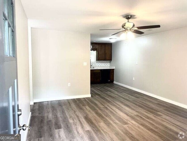 Building Photo - 117 Hill Pine Trail Rental
