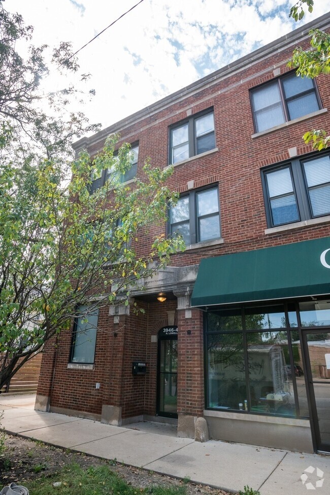 Building Photo - 4335 W Irving Park Rd Unit 208 Rental
