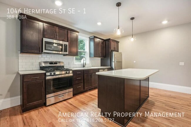 Photo - 1046 Hermitage St SE Unit 1