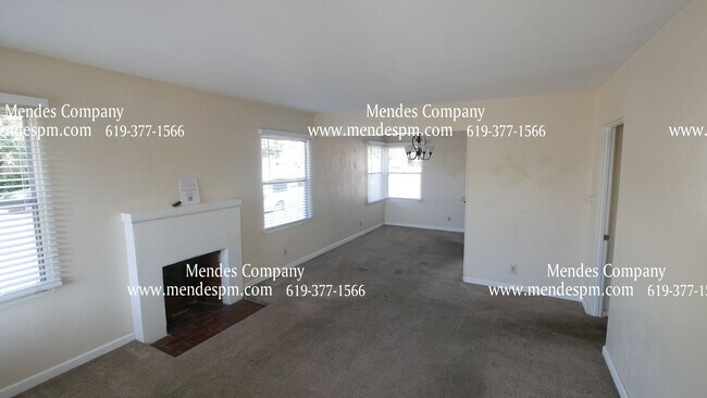 Photo - 3044 Hugo St