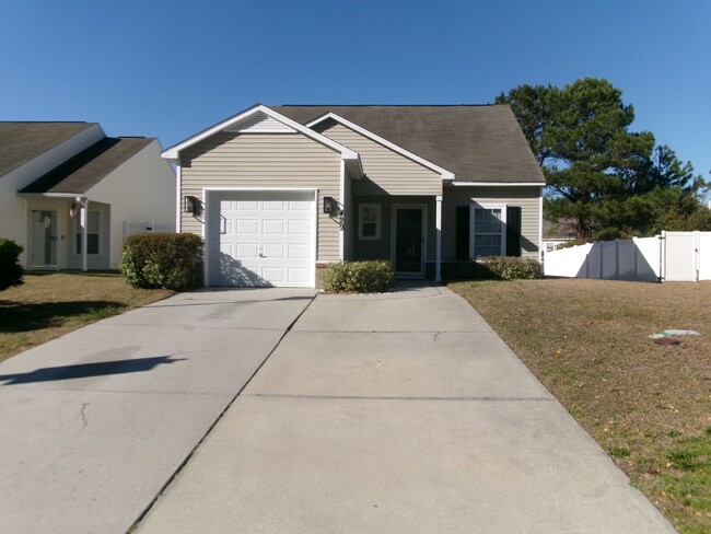 3 bedroom, 2.5 bath home located in Belleg... - 3 bedroom, 2.5 bath home located in Belleg...