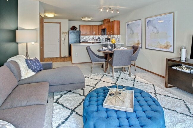 Echo Lake Apartments