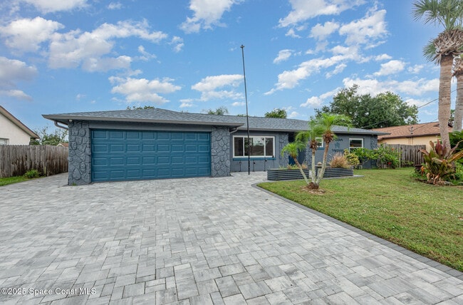 Building Photo - 986 Sycamore Dr Rental
