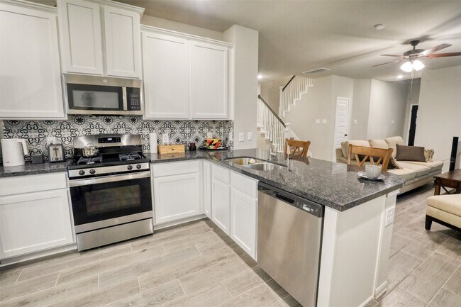 Photo - 30533 Pleasant Oaks Dr